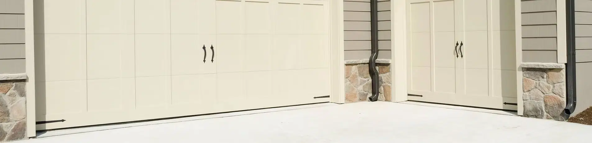 Garage Doors Hero Image